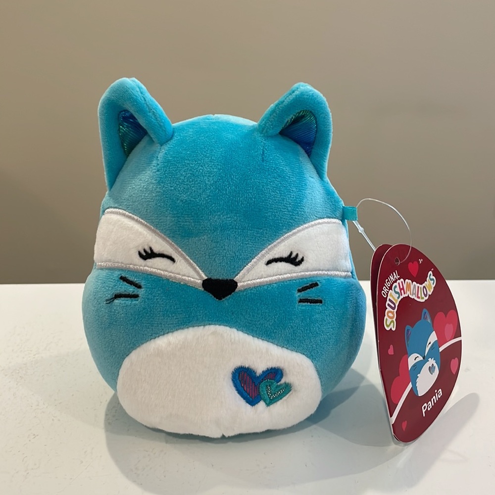 NWT 5” Pania the Fox Valentine Squishmallow